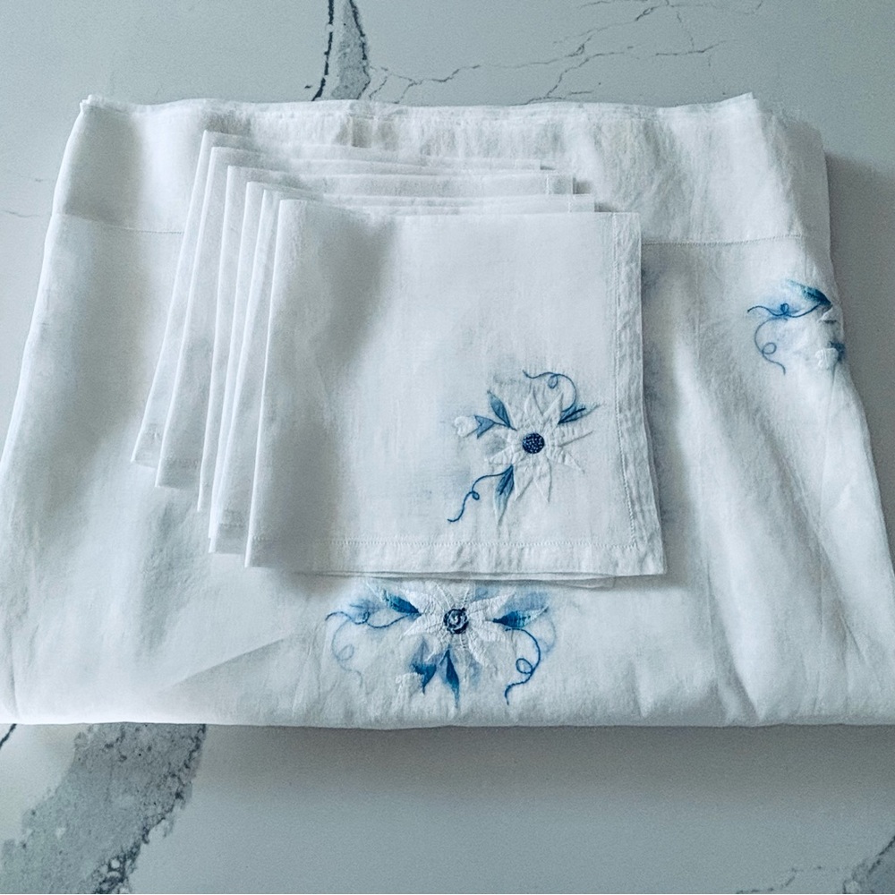 Vintage Organza Huge Tablecloth with 6 Napkins